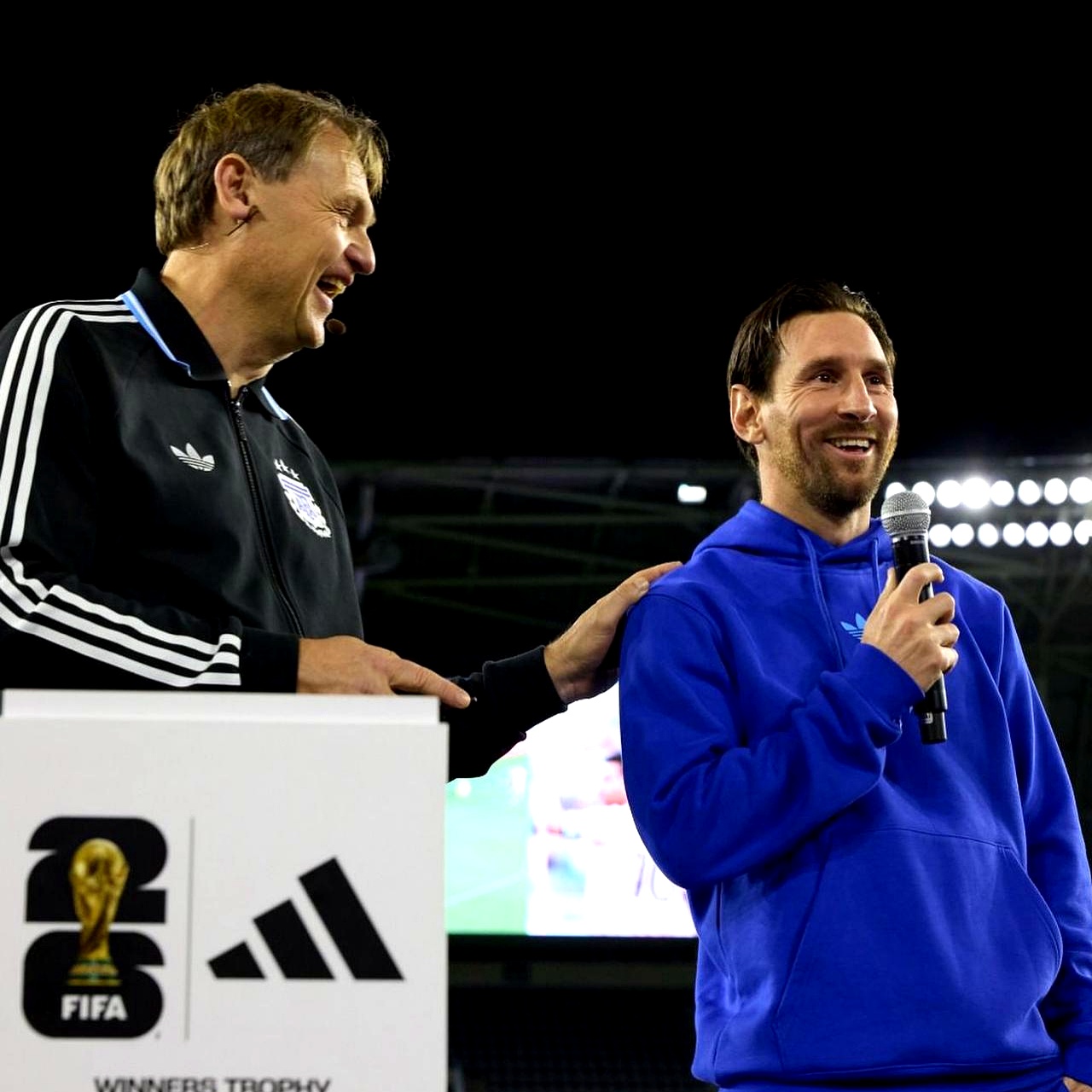 拜仁力克那不勒斯，梅西刷新纪录